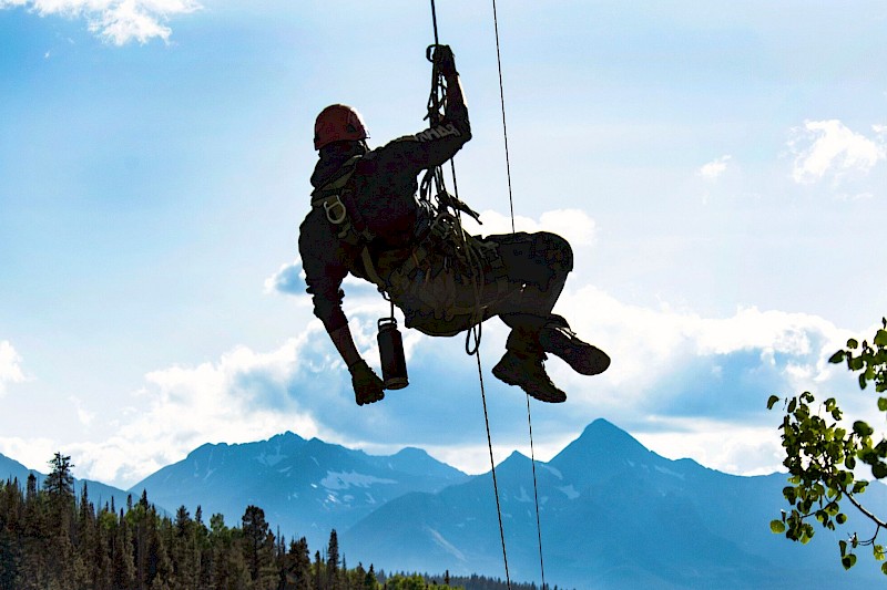 Ziplining and Canopy Tours